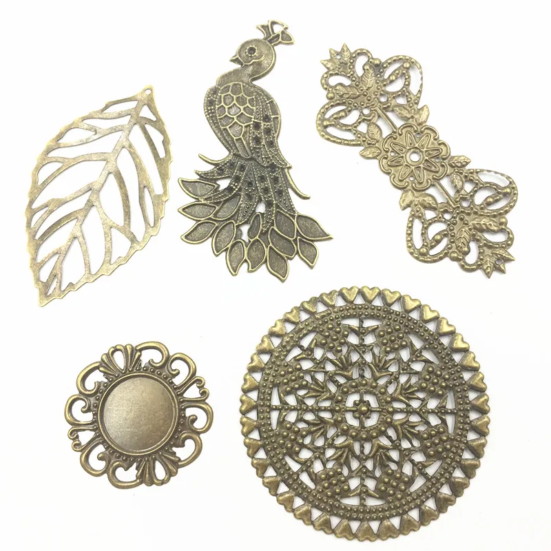 10Pcs Connectors Embellishments Antique Bronze Tone Leaf Peacock Filigree Wraps Alloy Decoration Crafts DIY Findings 4.8cm
10Pcs Connectors Embellishments Antique Bronze Tone Leaf Peacock Filigree Wraps Alloy Decoration Crafts DIY Findings 4.8cm