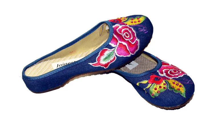 Chinese Flavor Floral Embroidered Wedges Canvas Casual Shoe Ethnic Style Dancing Shoe Round Toe Vintage Leisure Slippers 4