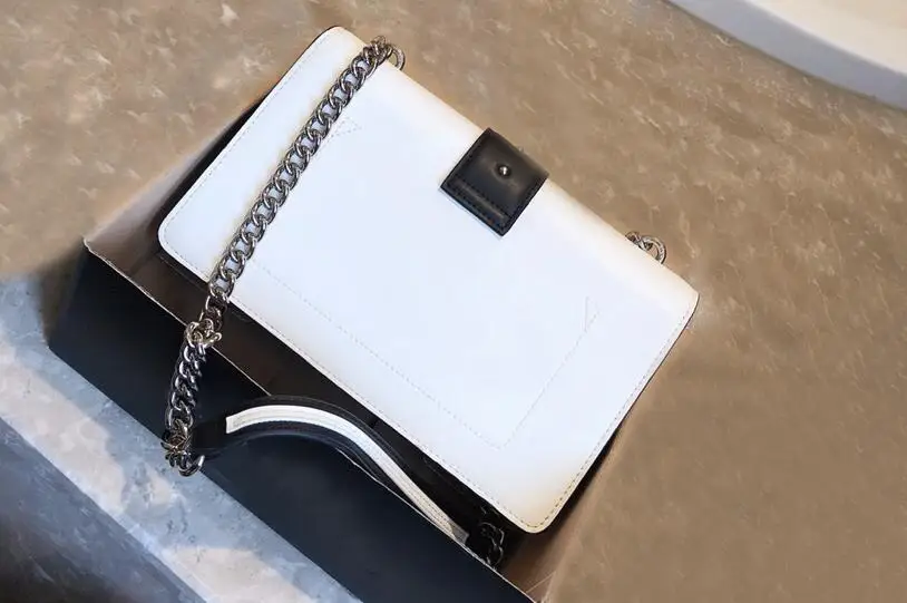 2019 Handbags Women Bags Fashion Brand Shoulder Bag Ladies Crossbody Real Cow Leather Flap Bag
2019 Handbags Women Bags Fashion Brand Shoulder Bag Ladies Crossbody Real Cow Leather Flap Bag