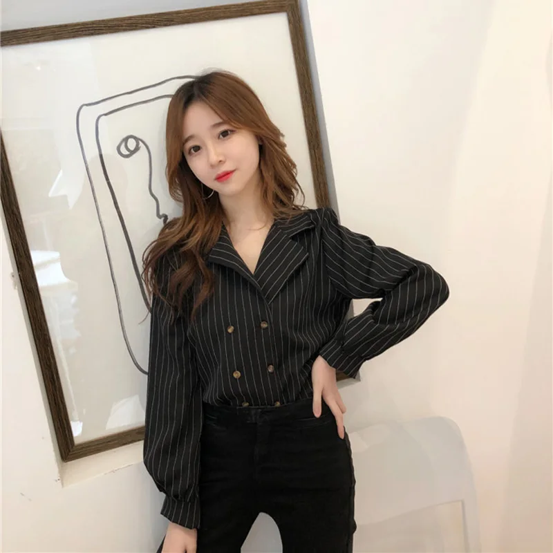 2019 autumn Elegant double-breasted button black white Women Blouse Long Sleeve stripe Shirts Korean style office lady Clothing
2019 autumn Elegant double-breasted button black white Women Blouse Long Sleeve stripe Shirts Korean style office lady Clothing