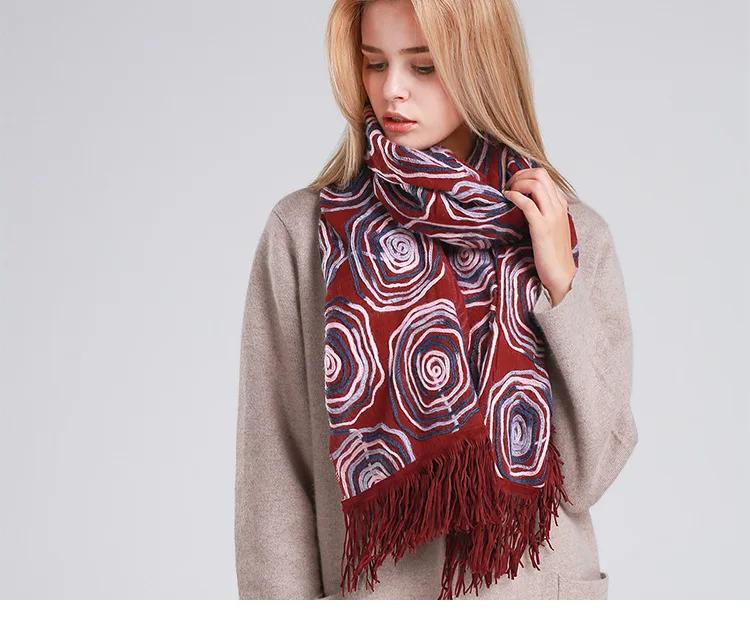 Scarf shawl dual - use Spring and Autumn scarf long autumn and winter ladies geometric fringed scarf
Scarf shawl dual - use Spring and Autumn scarf long autumn and winter ladies geometric fringed scarf