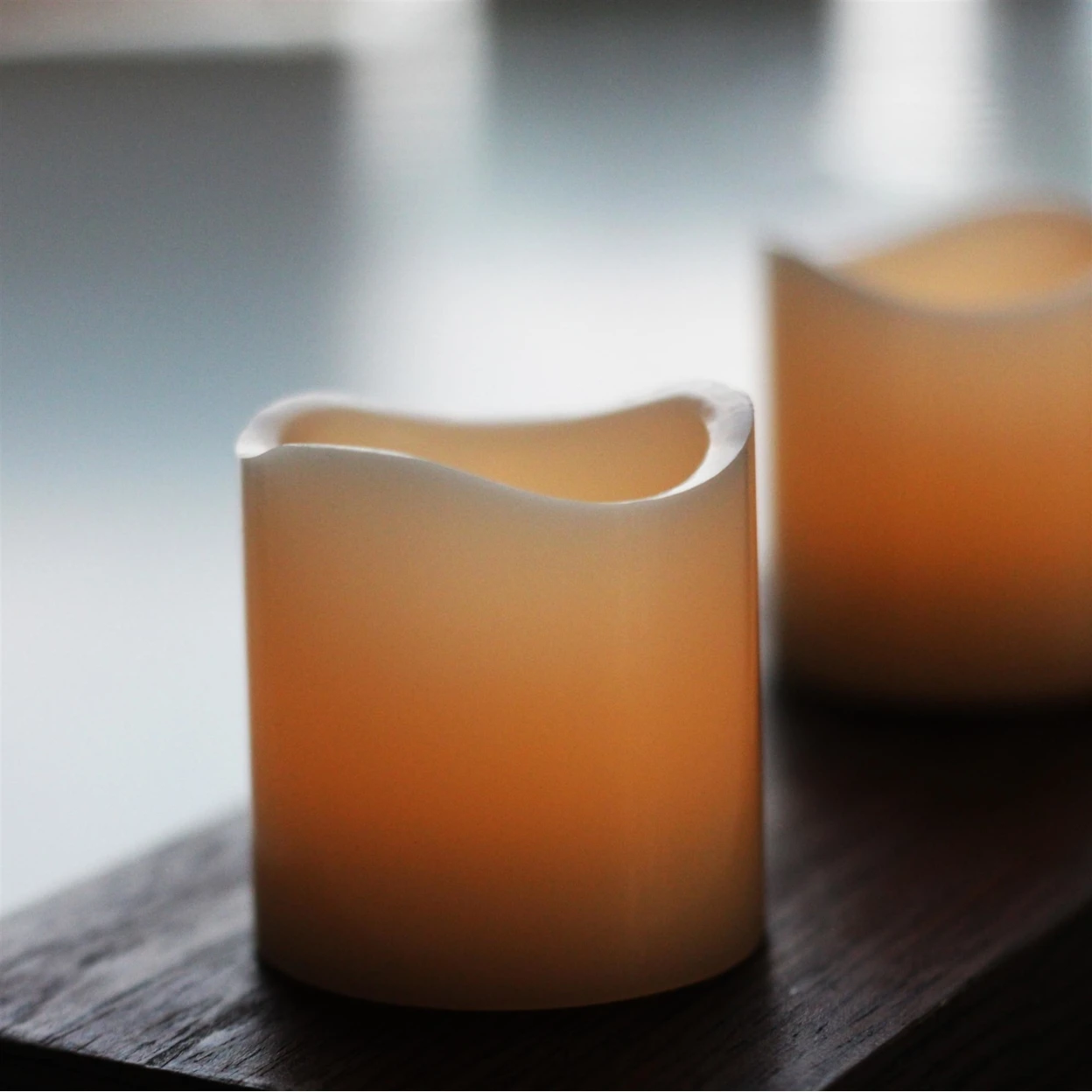 EcoGecko Set of 6 Real Wax LED Flameless Candles With Timer - Votive Size (87032-06) (1)