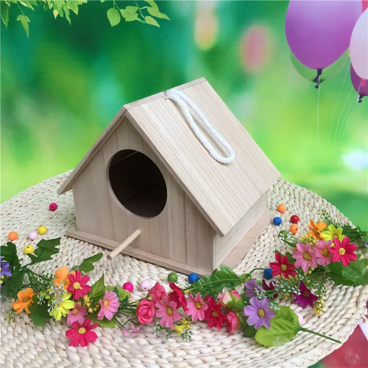 1- Wooden Bird House Hand Made Hand Painted Whitewash and Country Blue The bird's nest
1- Wooden Bird House Hand Made Hand Painted Whitewash and Country Blue The bird's nest