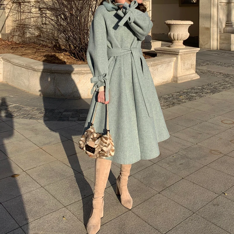 LYNETTE'S CHINOISERIE Autumn Winter Women High Quality Mink Fur Collar Elegant Vintage Loose Woolen Skirt Coats Outerwear
LYNETTE'S CHINOISERIE Autumn Winter Women High Quality Mink Fur Collar Elegant Vintage Loose Woolen Skirt Coats Outerwear