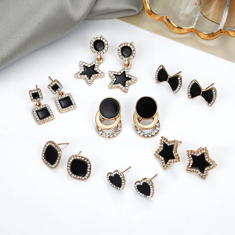 2019 new fashion fashion earrings Korean personality circle earrings versatile high-quality earrings for women wholesale
2019 new fashion fashion earrings Korean personality circle earrings versatile high-quality earrings for women wholesale