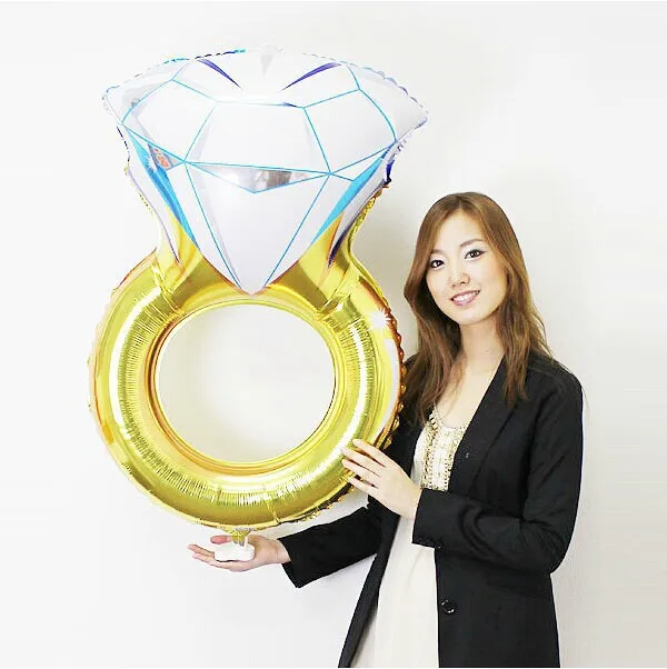 Jumbo 80*50CM Diamond Wedding Ring Engagement Foil Balloons Valentine Days Lover Balloon for Romantic Wedding Engagement
Jumbo 80*50CM Diamond Wedding Ring Engagement Foil Balloons Valentine Days Lover Balloon for Romantic Wedding Engagement