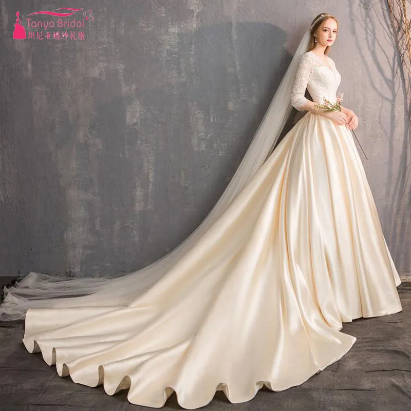 Half Sleeve Lace Satin Wedding Gowns V-Neck Sweep Train Elegant Bridal Gowns Lace Up Vestido De Noiva Country Style ZW110
Half Sleeve Lace Satin Wedding Gowns V-Neck Sweep Train Elegant Bridal Gowns Lace Up Vestido De Noiva Country Style ZW110