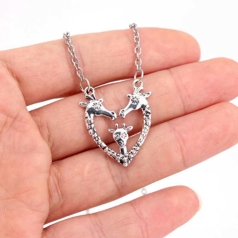 hzew new giraffe father mther and Their child pendant necklace heat shape animal neckalces
hzew new giraffe father mther and Their child pendant necklace heat shape animal neckalces