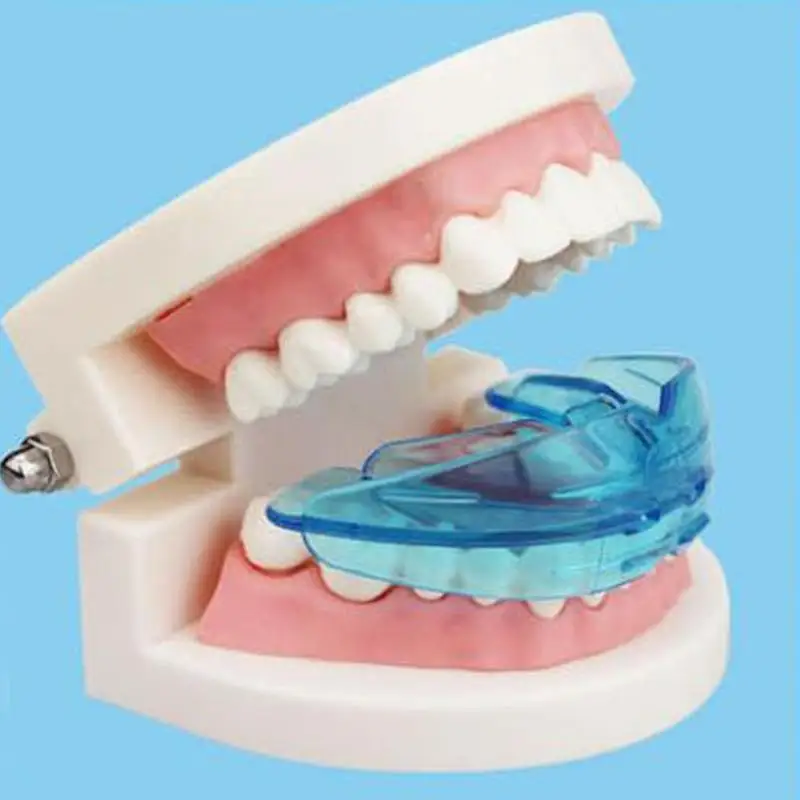 2Pcs EVA Orthodontic Brace Buck Teeth Retainers Boxing Tooth Protector Dental Mouthpieces Orthodontic Appliance Trainer With Box
2Pcs EVA Orthodontic Brace Buck Teeth Retainers Boxing Tooth Protector Dental Mouthpieces Orthodontic Appliance Trainer With Box