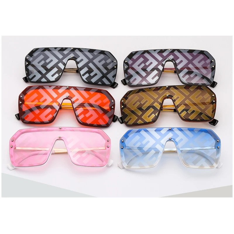 2019 New Sun Glasses One-piece Square UV400 Men Oversized Mesh Gradient Lens Metal Punk Hip Hop Big Frame Mountaineering Glasses
2019 New Sun Glasses One-piece Square UV400 Men Oversized Mesh Gradient Lens Metal Punk Hip Hop Big Frame Mountaineering Glasses