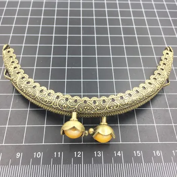 1Pc Bronze Tone Clutch Kiss Clasps Lock Coins Purse Handbag Wallet Handle Arch Frame Flower Lotus Yellow Resin DIY Part 10.5cm
1Pc Bronze Tone Clutch Kiss Clasps Lock Coins Purse Handbag Wallet Handle Arch Frame Flower Lotus Yellow Resin DIY Part 10.5cm