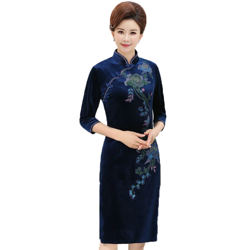 WAEOLSA Chinese Women Slim Fit Velvet Dress Red Navy Blue Flower Cheongsam Robe Femme Side Slit Velutum Dresses Lady Qipao Dress
WAEOLSA Chinese Women Slim Fit Velvet Dress Red Navy Blue Flower Cheongsam Robe Femme Side Slit Velutum Dresses Lady Qipao Dress