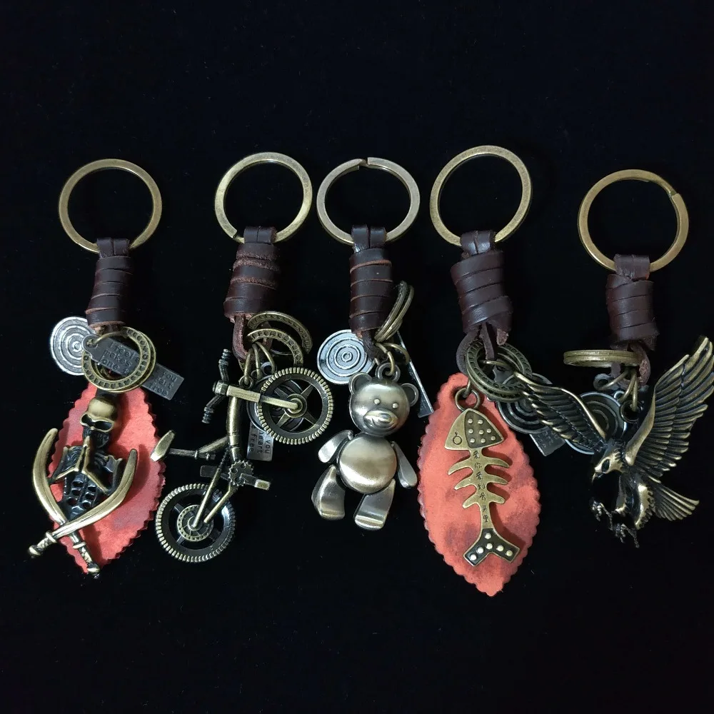 2019 Hot Selling Retro Handmade Keychain Bronze Color Metal Vintage Leather Chain New Key Ring Friend Lover Gift Discount Retail
2019 Hot Selling Retro Handmade Keychain Bronze Color Metal Vintage Leather Chain New Key Ring Friend Lover Gift Discount Retail