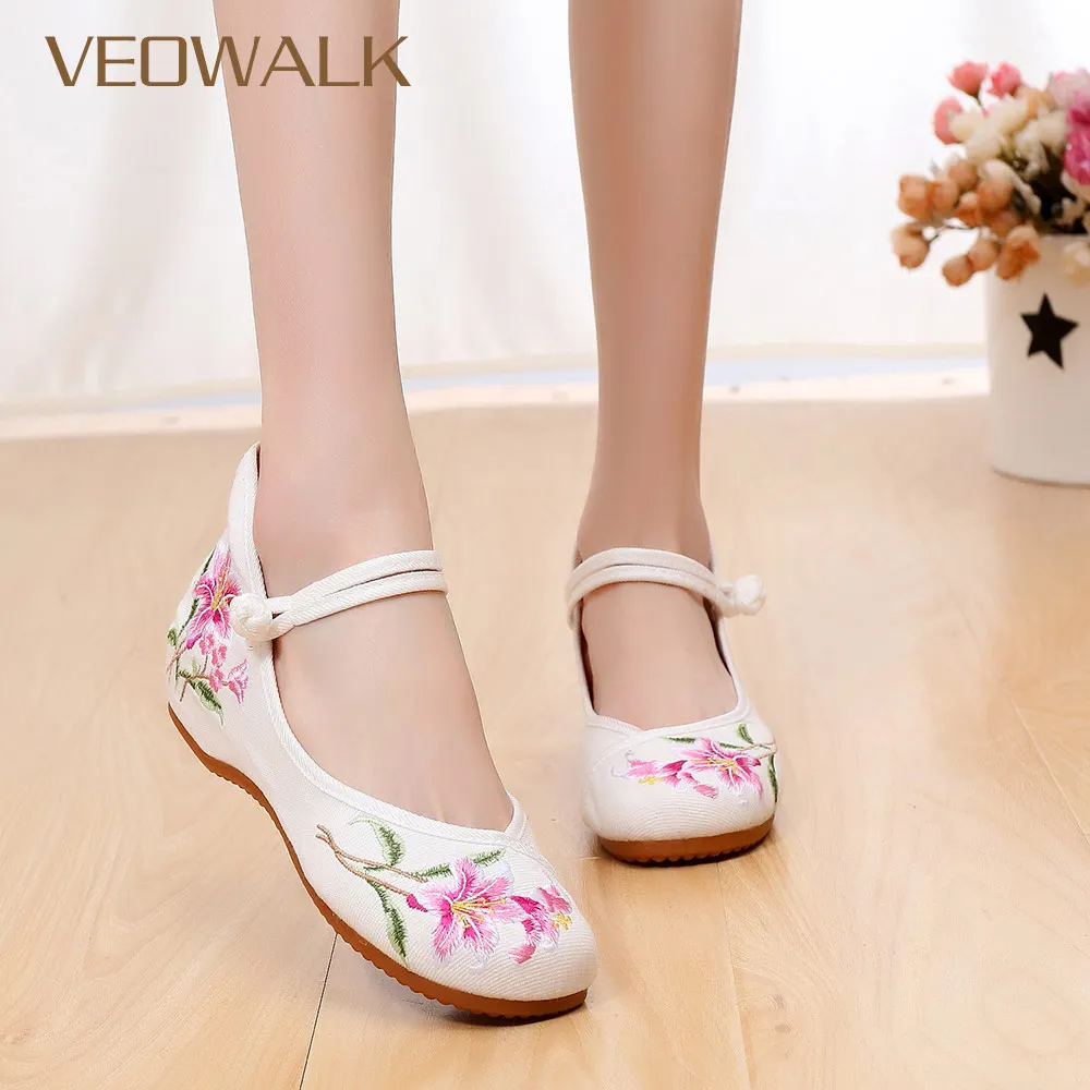 Veowalk Flower Embroidery Women Canvas Instep Strap Ballet Flats Ladies Casual Comfort Cotton Embroidered Vegan Ballerina Shoes
Veowalk Flower Embroidery Women Canvas Instep Strap Ballet Flats Ladies Casual Comfort Cotton Embroidered Vegan Ballerina Shoes