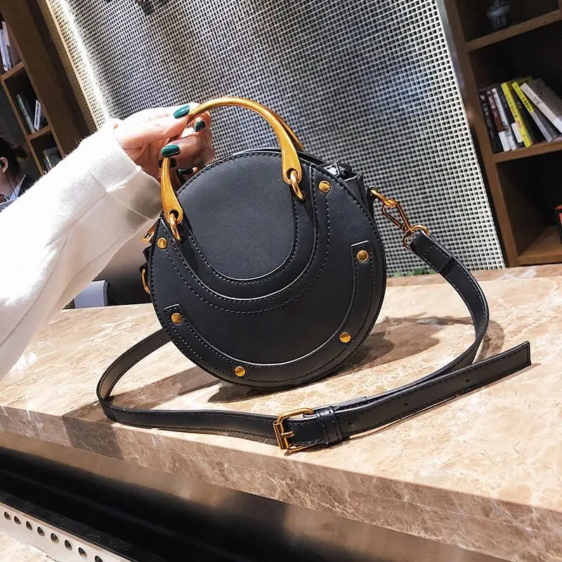 2019 New Fashion Lady Retro Handbag Circular Scrub PU Leather Women Bags Small Round Female Shoulder Mini Bag Cross-body Bag
2019 New Fashion Lady Retro Handbag Circular Scrub PU Leather Women Bags Small Round Female Shoulder Mini Bag Cross-body Bag