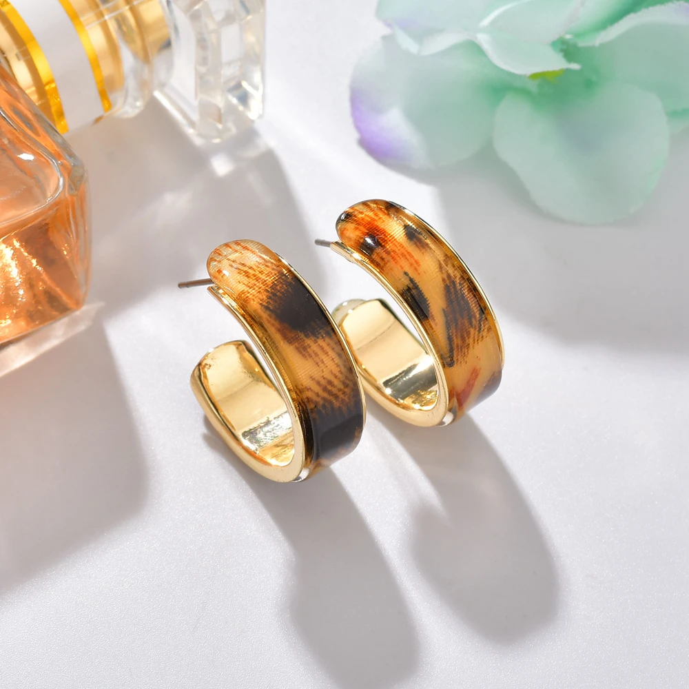 2019 Korean Fancy Women Jewelry Letter C Earrings Leopard Print Geometric Resin Stud Earrings For Girls Party Statement Jewelry
2019 Korean Fancy Women Jewelry Letter C Earrings Leopard Print Geometric Resin Stud Earrings For Girls Party Statement Jewelry
