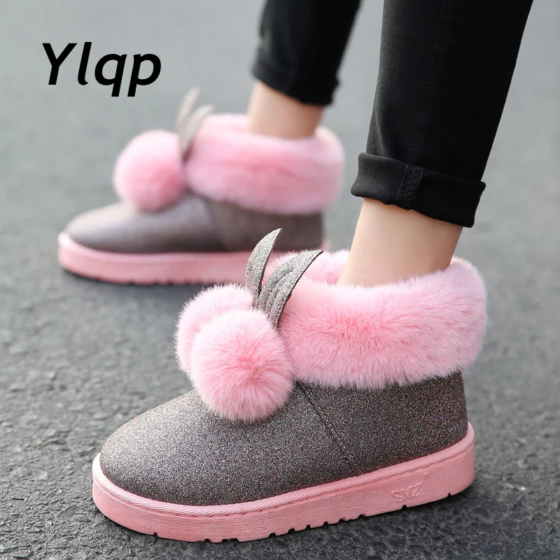 2019 Winter New Women Ankle Boots Rabbit Ears Cute Boots Waterproof and Velvet Thick Warm Cotton Shoes Booties Flat Shoes
2019 Winter New Women Ankle Boots Rabbit Ears Cute Boots Waterproof and Velvet Thick Warm Cotton Shoes Booties Flat Shoes