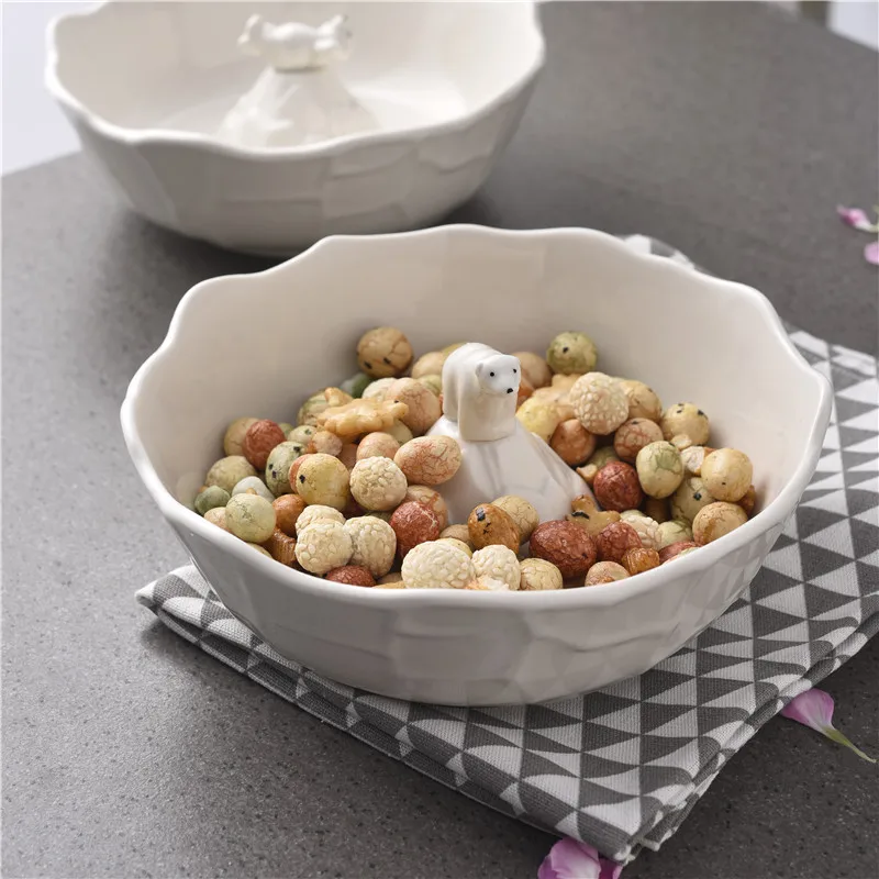 Creative Ceramics Polar Bear Serving Bowl Decorative Porcelain Salad Bowl Dessert Plate Fruits Tableware Supplies Furnishing
Creative Ceramics Polar Bear Serving Bowl Decorative Porcelain Salad Bowl Dessert Plate Fruits Tableware Supplies Furnishing