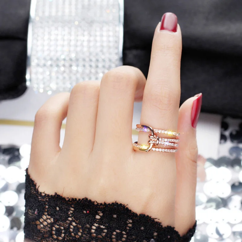New Fashion Love Tie Knot Rhinestone Open Finger Wedding Rings Female Engagement Ring for Women Jewelry Anel Party Gift B0269
New Fashion Love Tie Knot Rhinestone Open Finger Wedding Rings Female Engagement Ring for Women Jewelry Anel Party Gift B0269