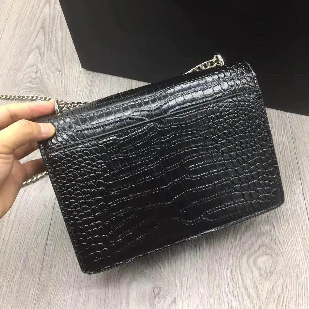 Women's bags of 2019 Luxury bag Classic limited-edition Crocodile texture High quality Soft feel bolsos mujer clutch Female bag
Women's bags of 2019 Luxury bag Classic limited-edition Crocodile texture High quality Soft feel bolsos mujer clutch Female bag
