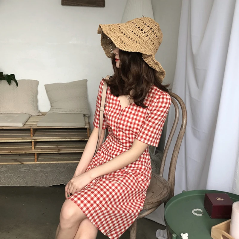 Women's Clothing Korean version fashion brand New summer trend plaid back Bandages temperament v-neck Waist women's Thin dresses
Women's Clothing Korean version fashion brand New summer trend plaid back Bandages temperament v-neck Waist women's Thin dresses