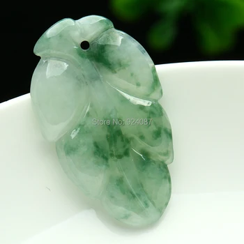 Natural emeralds buckle Pendant in authentic Burma jade pendant necklace buckle nostalgia for men and women section
Natural emeralds buckle Pendant in authentic Burma jade pendant necklace buckle nostalgia for men and women section