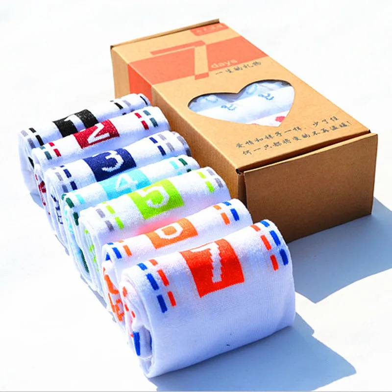 7 different days New socks, men's sports socks, bamboo charcoal fiber leisure socks Lovers' socks
7 different days New socks, men's sports socks, bamboo charcoal fiber leisure socks Lovers' socks