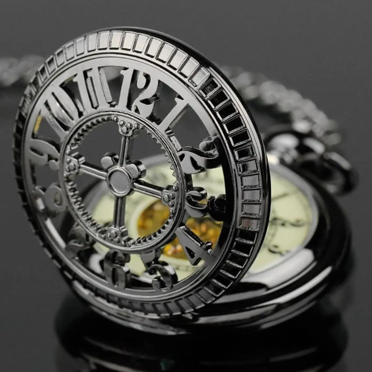Vintage Classic Luminous Mechanical Pocketed Watch Black Baroque Steampunk Stainless Steel Hollowed Lid Fob Watches With Chain
Vintage Classic Luminous Mechanical Pocketed Watch Black Baroque Steampunk Stainless Steel Hollowed Lid Fob Watches With Chain