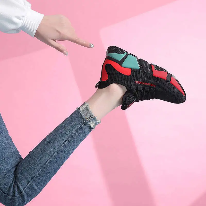 Spring new Korean fashion wild women's shoes running sports shoes net red lightweight casual shoes non-slip soft sole shoes
Spring new Korean fashion wild women's shoes running sports shoes net red lightweight casual shoes non-slip soft sole shoes