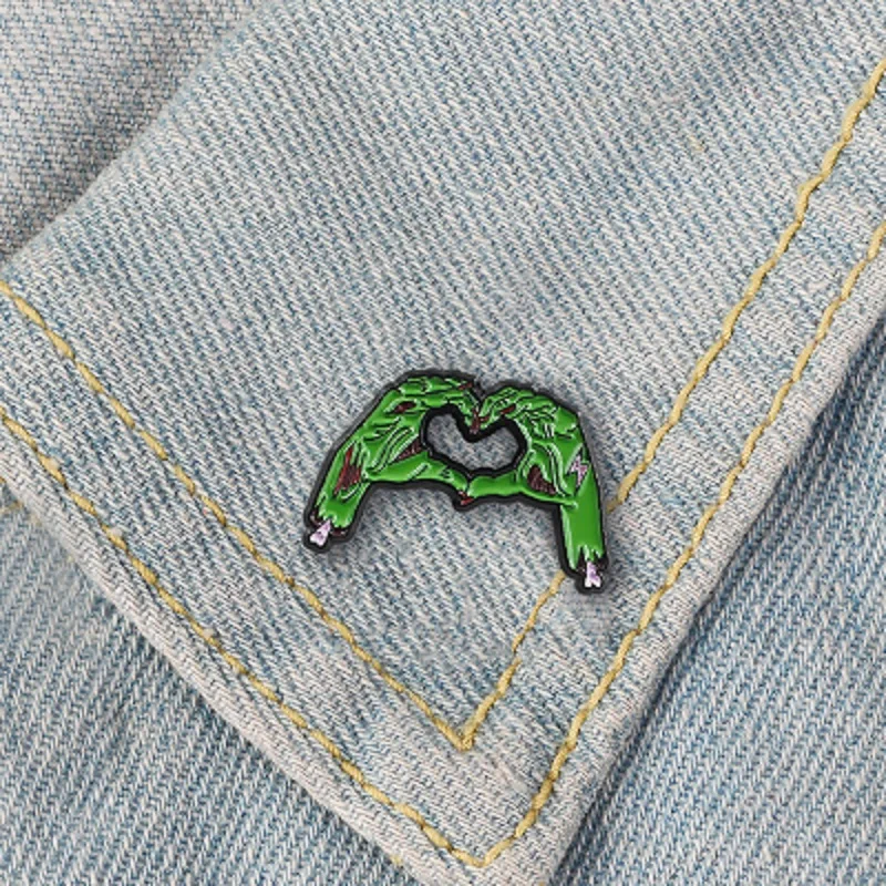 Fashion new green hand badge brooch generous simple alloy couple trend denim jeans brooch holiday gift
Fashion new green hand badge brooch generous simple alloy couple trend denim jeans brooch holiday gift