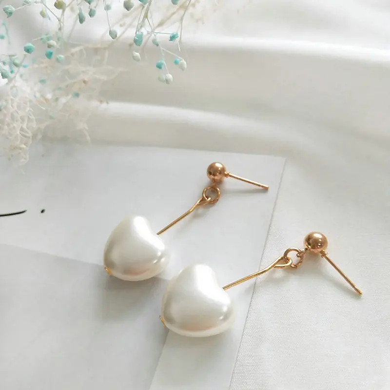 G.YCX Romantic Heart Shape White Shell Pearl Pendant Earrings Statements Handmade Cute Dangle Drop Earrings Bridal Wedding Gifts
G.YCX Romantic Heart Shape White Shell Pearl Pendant Earrings Statements Handmade Cute Dangle Drop Earrings Bridal Wedding Gifts
