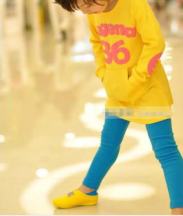 Spring autumn girls leggings children Korean thin velvet warm candy color trousers wild kids girls cotton fashion casual pants
Spring autumn girls leggings children Korean thin velvet warm candy color trousers wild kids girls cotton fashion casual pants