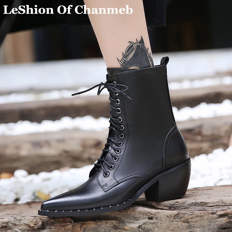 2019 Autumn Winter Retro Women Cow Leather Short Boots Lady Lace Up Ankle Boots Female Chunky High Heel Street Shoes Botas Mujer
2019 Autumn Winter Retro Women Cow Leather Short Boots Lady Lace Up Ankle Boots Female Chunky High Heel Street Shoes Botas Mujer