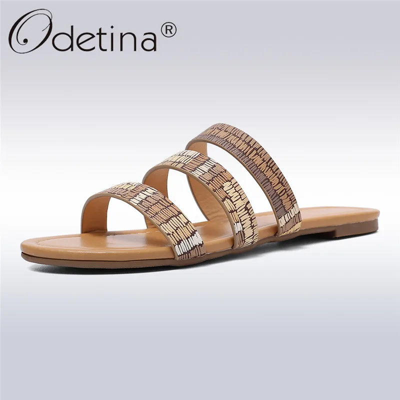 Odetina New Fashion Women Luxury Shoes Designer Summer Outdoor Slippers Female Beach Shoes Slip On Casual Flat Mules Big Size 43
Odetina New Fashion Women Luxury Shoes Designer Summer Outdoor Slippers Female Beach Shoes Slip On Casual Flat Mules Big Size 43