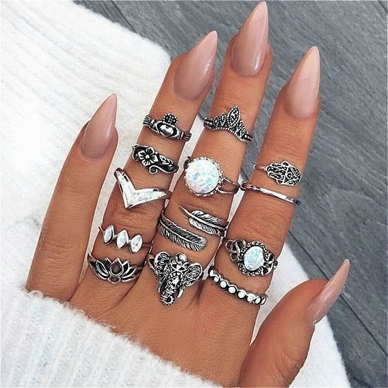 13 Pcs/Set Vintage Articulation Elephant Handmade Sun Opal Ring Set for Women Leaf Flower Heart Crown Rings Ethnic Boho Jewelry
13 Pcs/Set Vintage Articulation Elephant Handmade Sun Opal Ring Set for Women Leaf Flower Heart Crown Rings Ethnic Boho Jewelry