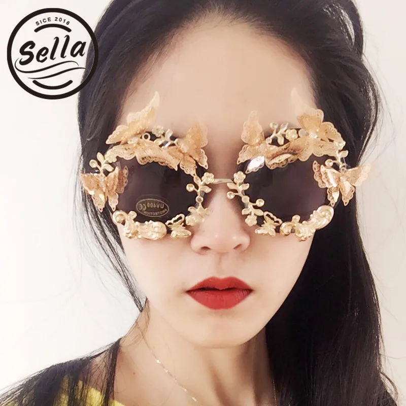 Sella 2017 Fashion Baroque Embossed Flowers Butterfly Sunglasses Women Personalized Retro Round Sun Glasses Luxury Eyewear
Sella 2017 Fashion Baroque Embossed Flowers Butterfly Sunglasses Women Personalized Retro Round Sun Glasses Luxury Eyewear