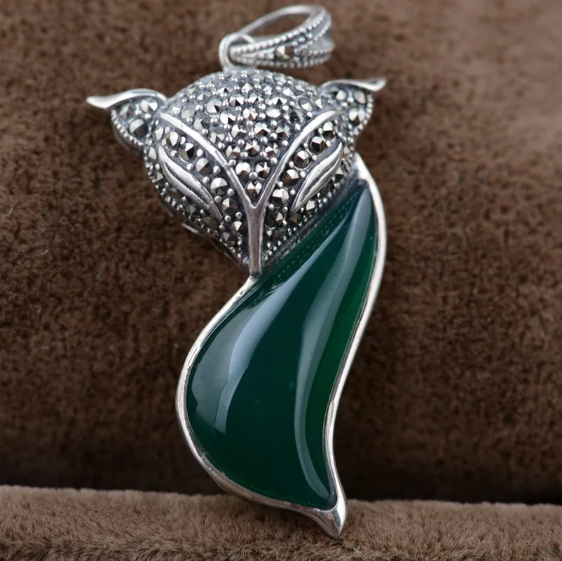 The fox S925 silver inlaid Natural stone Pendant antique crafts handmade accessories
The fox S925 silver inlaid Natural stone Pendant antique crafts handmade accessories