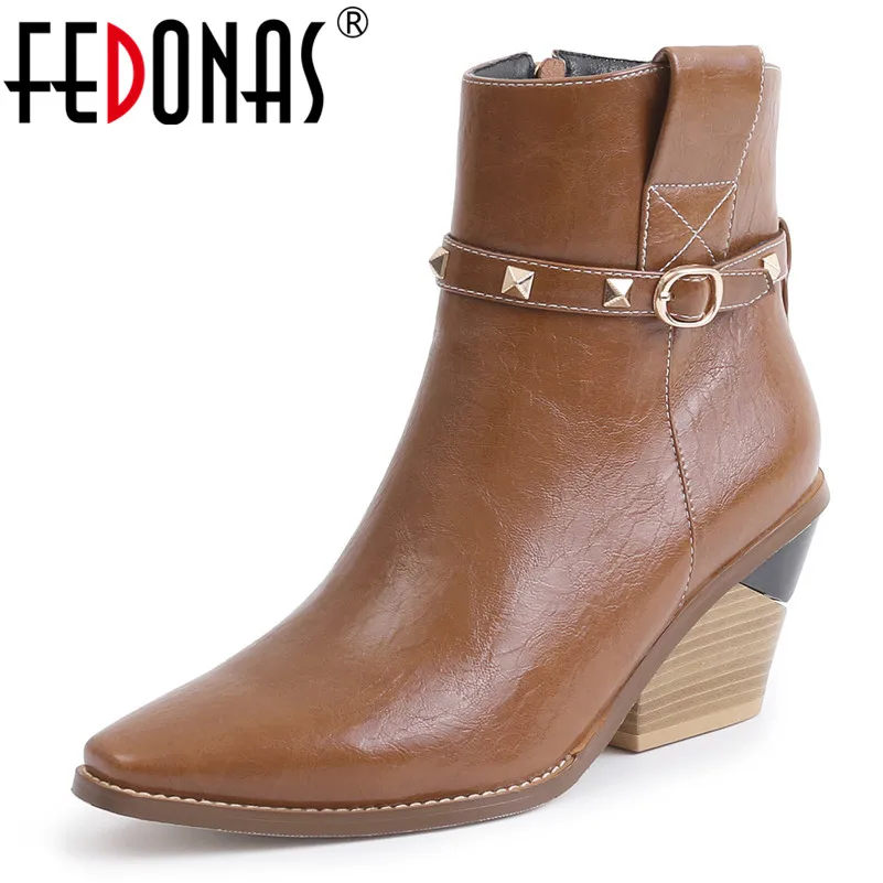 FEDONAS 2020 New Warm Autumn Winter Women High Heeled Ankle Boots Casual Party Shoes Woman Rivets Square Toe Short Chelsea Boots
FEDONAS 2020 New Warm Autumn Winter Women High Heeled Ankle Boots Casual Party Shoes Woman Rivets Square Toe Short Chelsea Boots