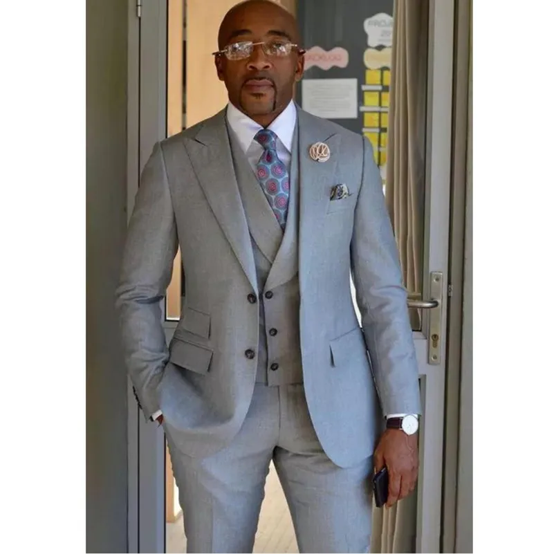 Custom Made Light Gray Men Suits Wedding Groom Tuxedos Three Pieces Groomsmen Formal Prom (Jacket+Pants+Vest)
Custom Made Light Gray Men Suits Wedding Groom Tuxedos Three Pieces Groomsmen Formal Prom (Jacket+Pants+Vest)