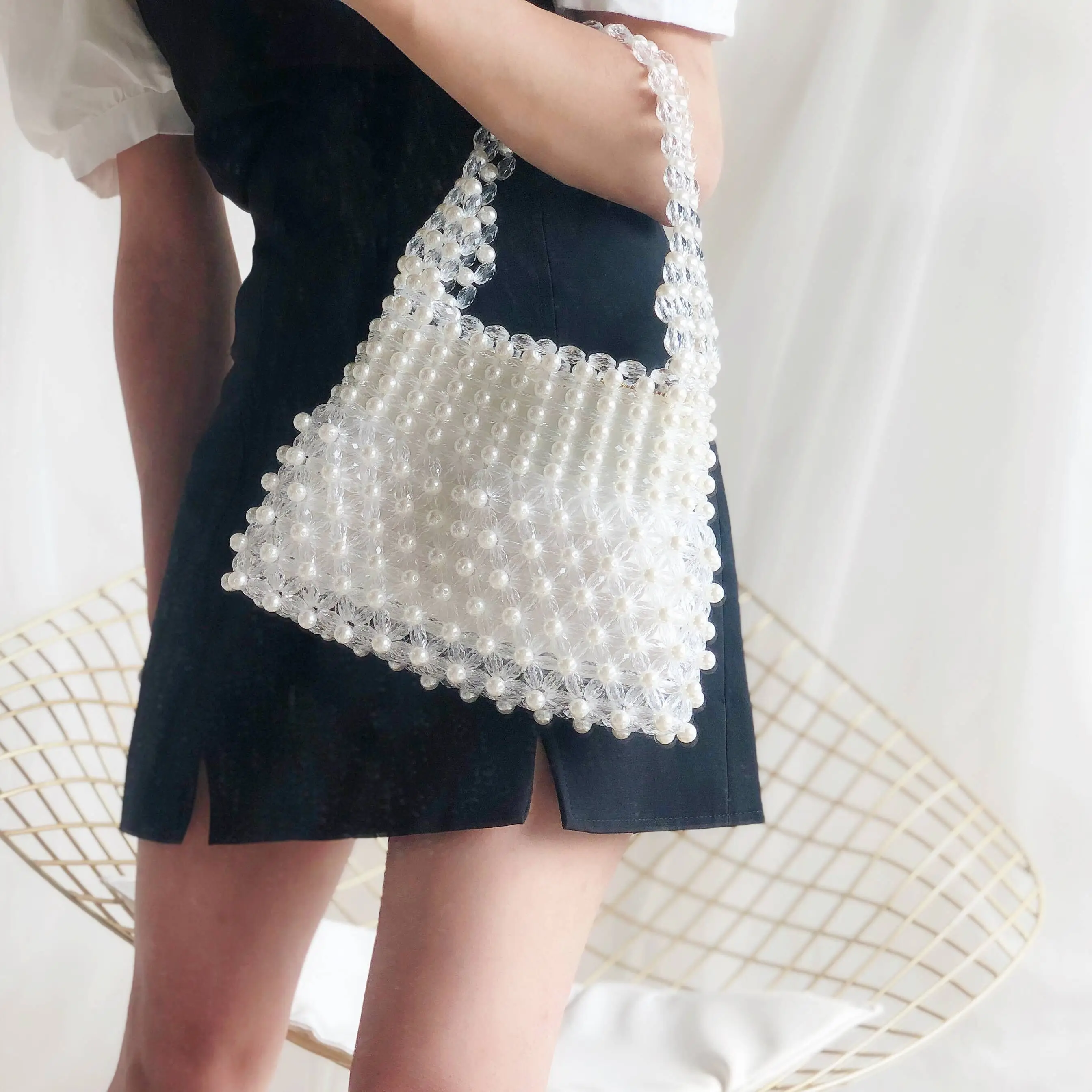 Pearls Bag Acrylic Beaded Totes Bag Women Party Retro Vintage Handbag Luxury Brand White Clutch Wholesale Drop Shipping
Pearls Bag Acrylic Beaded Totes Bag Women Party Retro Vintage Handbag Luxury Brand White Clutch Wholesale Drop Shipping