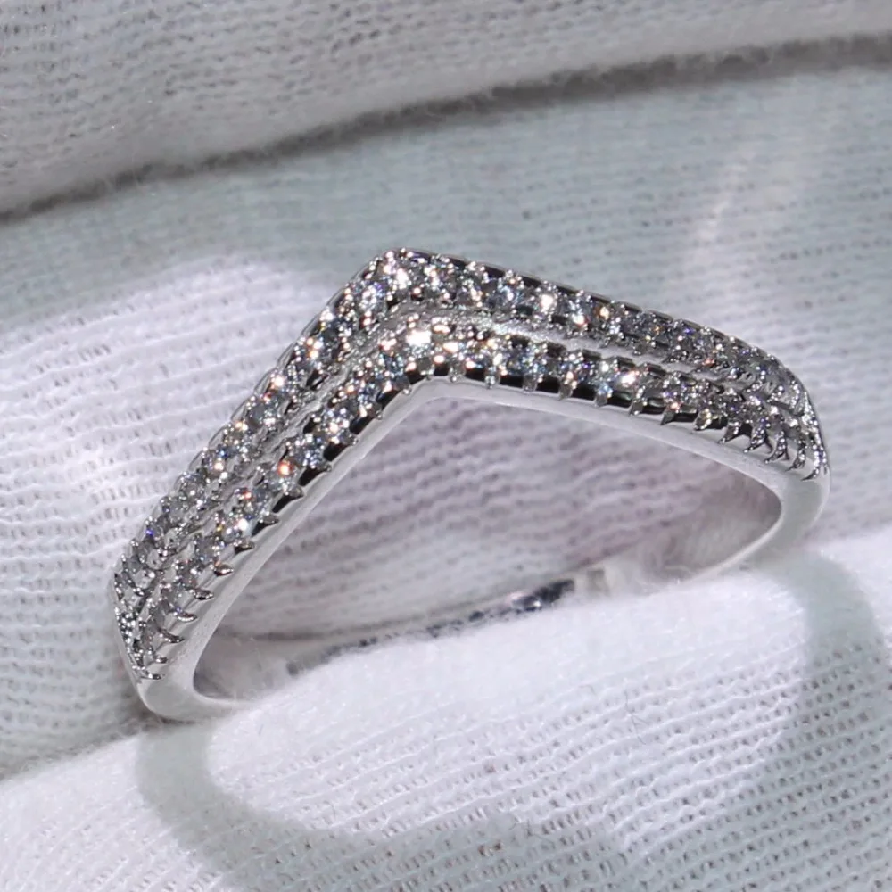 2018 New Arrival Promotion Sparkling Fashion jewelry 925 Sterling Silver Double V AAA Cubic Zirconia Wedding Band Ring for Women
2018 New Arrival Promotion Sparkling Fashion jewelry 925 Sterling Silver Double V AAA Cubic Zirconia Wedding Band Ring for Women