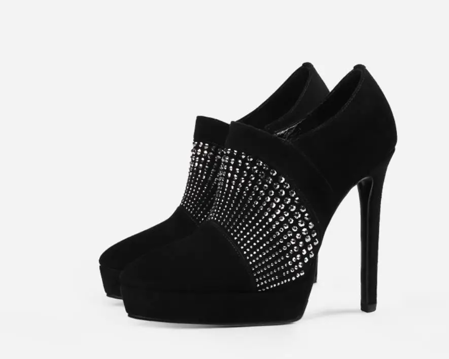 Autumn and winter new fashion sheep antler tip waterproof platform fine heel water drill side zipper Martin boots
Autumn and winter new fashion sheep antler tip waterproof platform fine heel water drill side zipper Martin boots