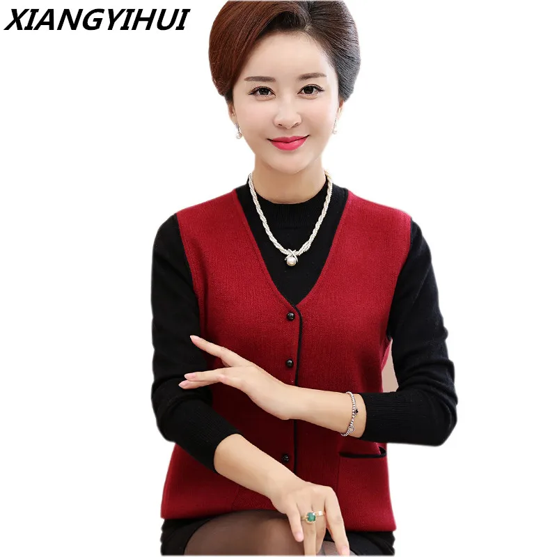 Plus size Middle-aged women Knitted Vest Spring Autumn New Loose V-neck Sweater Vests Female Fashion Cardigan coat 5XLsherpa
Plus size Middle-aged women Knitted Vest Spring Autumn New Loose V-neck Sweater Vests Female Fashion Cardigan coat 5XLsherpa