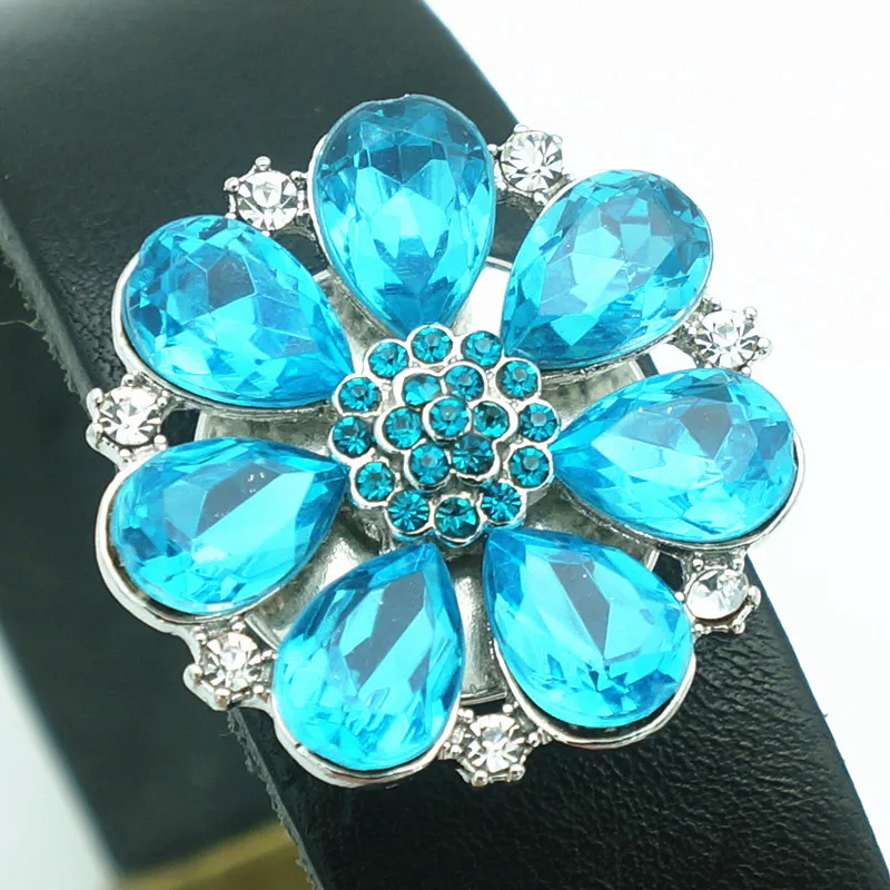 Fashion beauty Rhinestone flower 28MM metal snap buttons big style fit DIY 18mm snap jewelry wholesale KZ3295
Fashion beauty Rhinestone flower 28MM metal snap buttons big style fit DIY 18mm snap jewelry wholesale KZ3295
