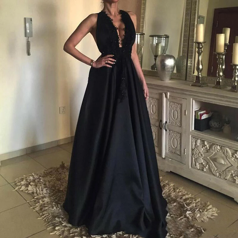Charming Black Prom Dresses Sexy Deep V Neck Appliques Formal Evening Party Gown
Charming Black Prom Dresses Sexy Deep V Neck Appliques Formal Evening Party Gown
