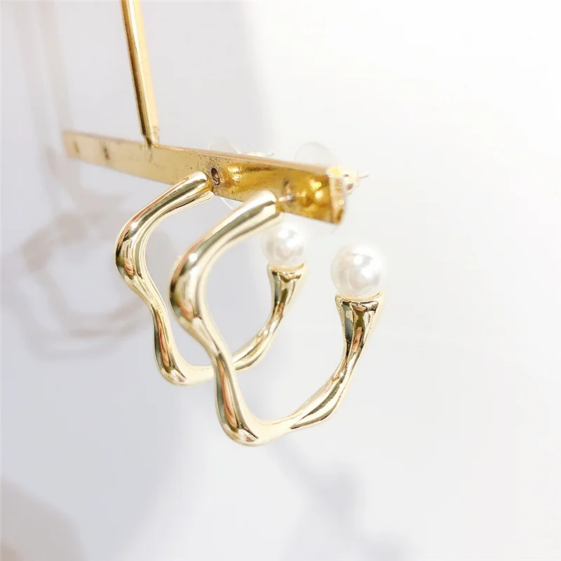 Irregular Fashion Earrings For Women Personality Gold Color Geometric C Shaped Drop Dangle Earrings Jewelry Chic Bijoux Femme
Irregular Fashion Earrings For Women Personality Gold Color Geometric C Shaped Drop Dangle Earrings Jewelry Chic Bijoux Femme