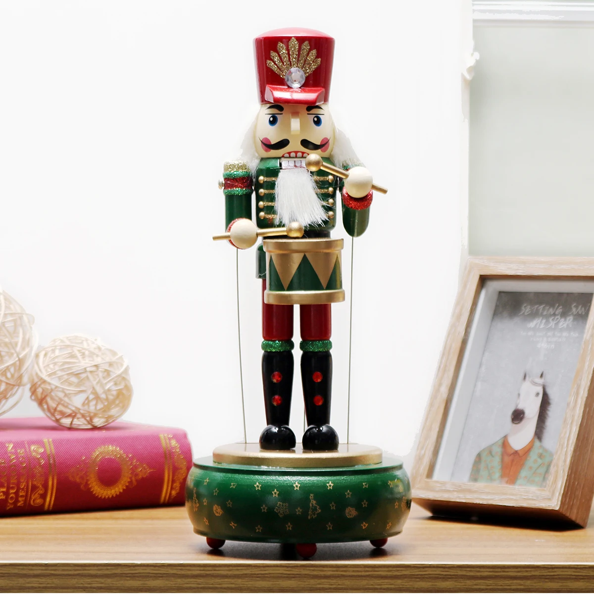 3 Colors Wooden Nutcracker Drummer Music Box Retro Round Musical Case Birthday Gift Vintage Home Decoration Accessories
3 Colors Wooden Nutcracker Drummer Music Box Retro Round Musical Case Birthday Gift Vintage Home Decoration Accessories