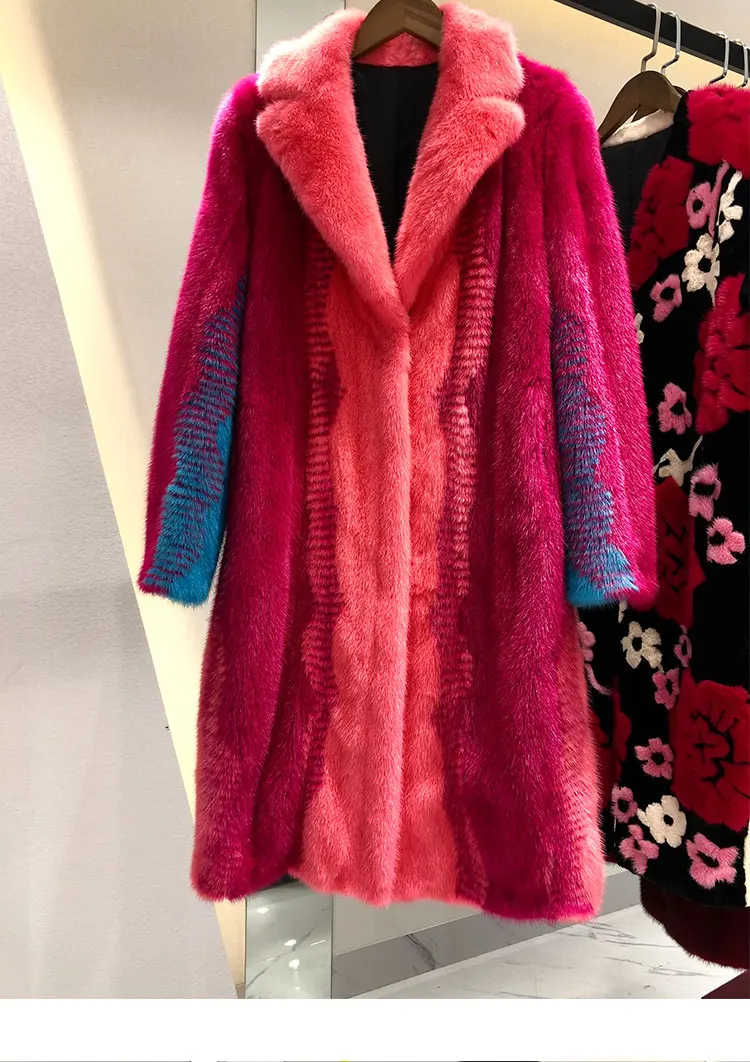 Arlenesain Paris London Street show big-name high-grade custom imported velvet mink long coat
Arlenesain Paris London Street show big-name high-grade custom imported velvet mink long coat