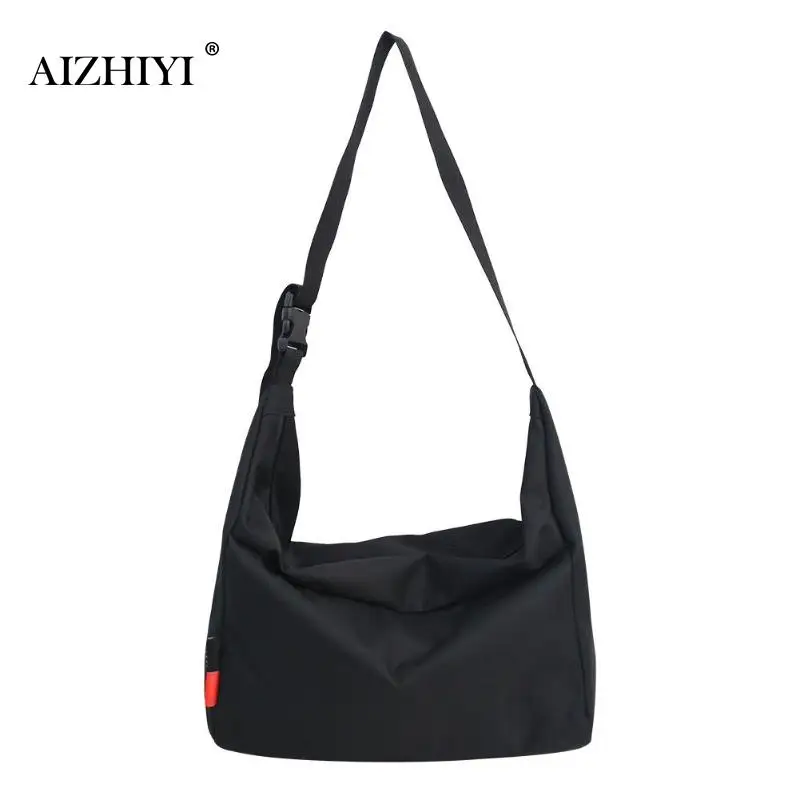 Hip Hop Shoulder Bags for Women Men Designer Waterproof Nylon Handbag Sports Messenger Crossbody Bag Phone Money Pouchsac a main
Hip Hop Shoulder Bags for Women Men Designer Waterproof Nylon Handbag Sports Messenger Crossbody Bag Phone Money Pouchsac a main