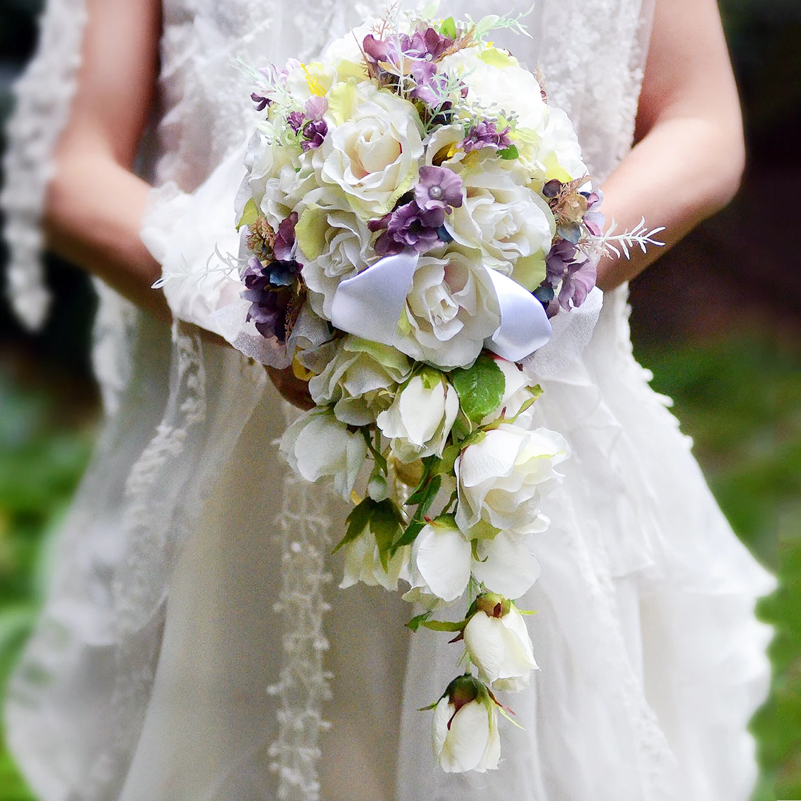 32x24x45cm White Purple Wedding Flowers Bridal Bouquets Artificial Wedding Bouquets Rose Bouquet Bride's Silk Flower Bouquet
32x24x45cm White Purple Wedding Flowers Bridal Bouquets Artificial Wedding Bouquets Rose Bouquet Bride's Silk Flower Bouquet
